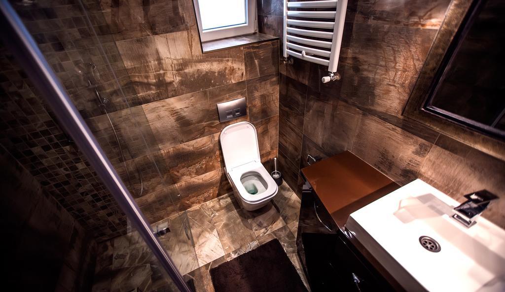Crown Apartment - Your Royal Stay Belgrad Exteriör bild