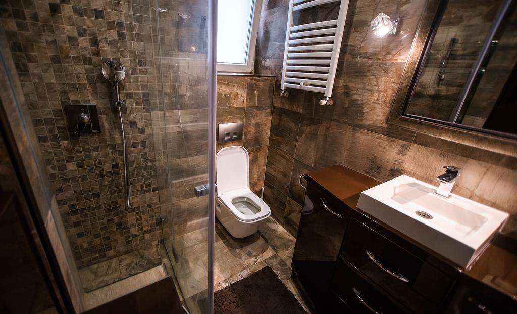 Crown Apartment - Your Royal Stay Belgrad Exteriör bild